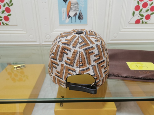 ブランド帽子側面デザイン